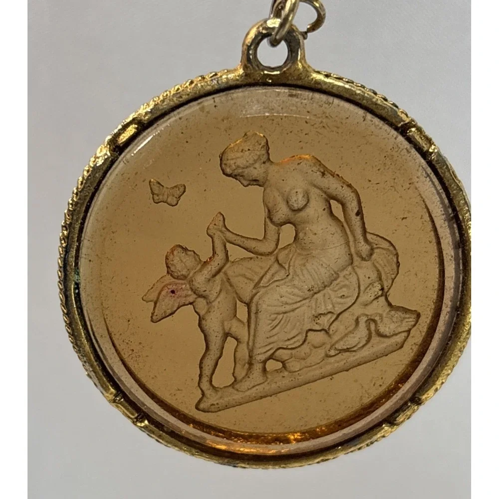 Goldette Large Reverse Intaglio Venus Cupid Gilt Etruscan Necklace